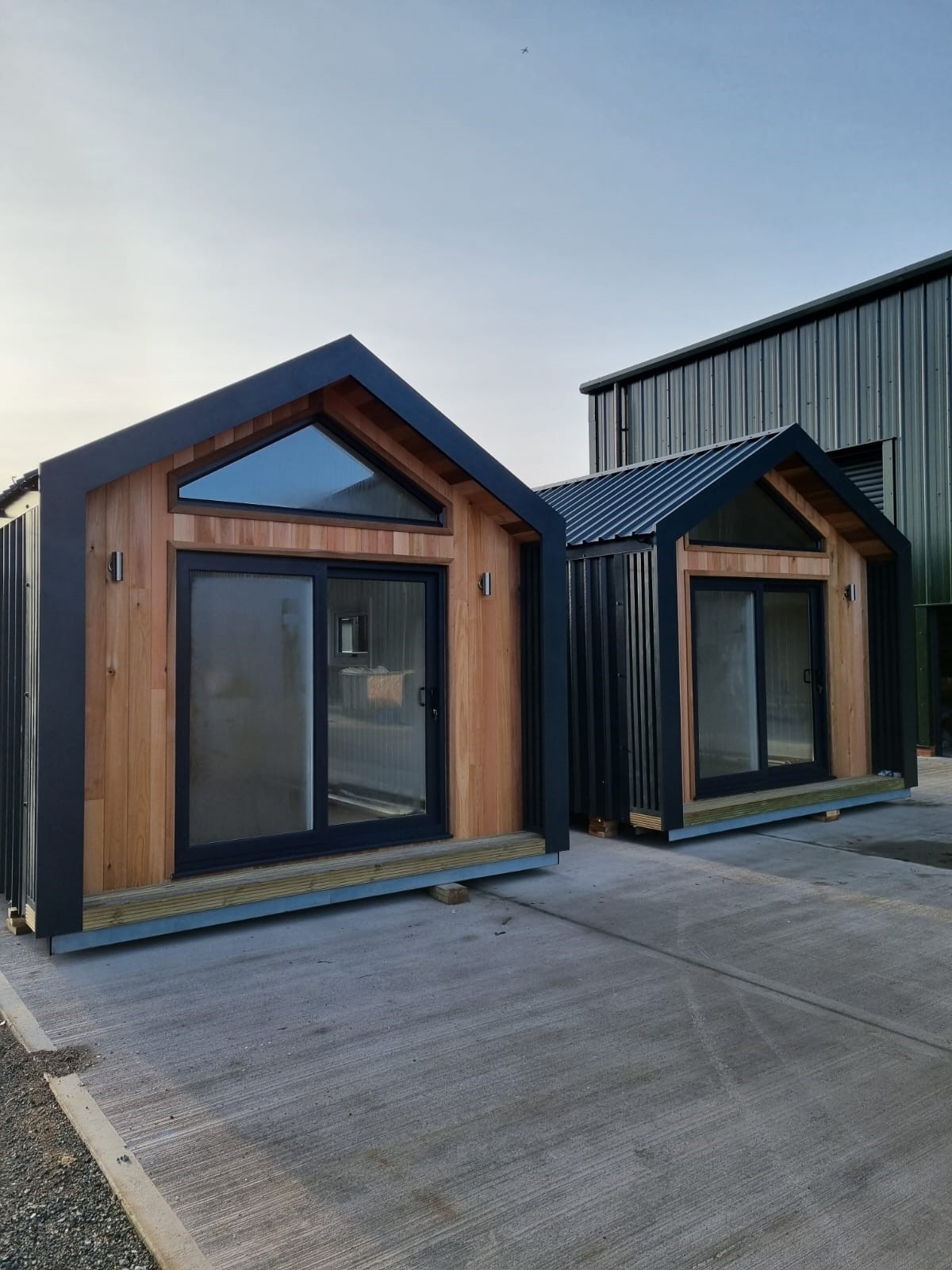 Wold Escapes 2 Retreat Pods